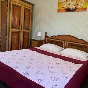 https://casa-romaneasca.bucharesthotelsnow.com