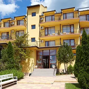Yalta Complex Солнечный берег