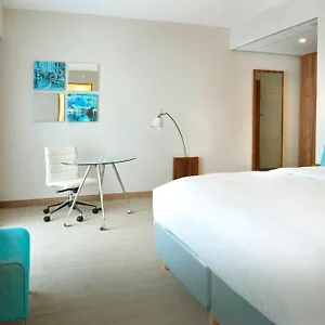 https://courtyard-amsterdam-arena-atlas.amsterdamhotelsnl.com