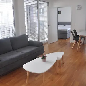 4 Beds And - Contactless Check-in Apartment